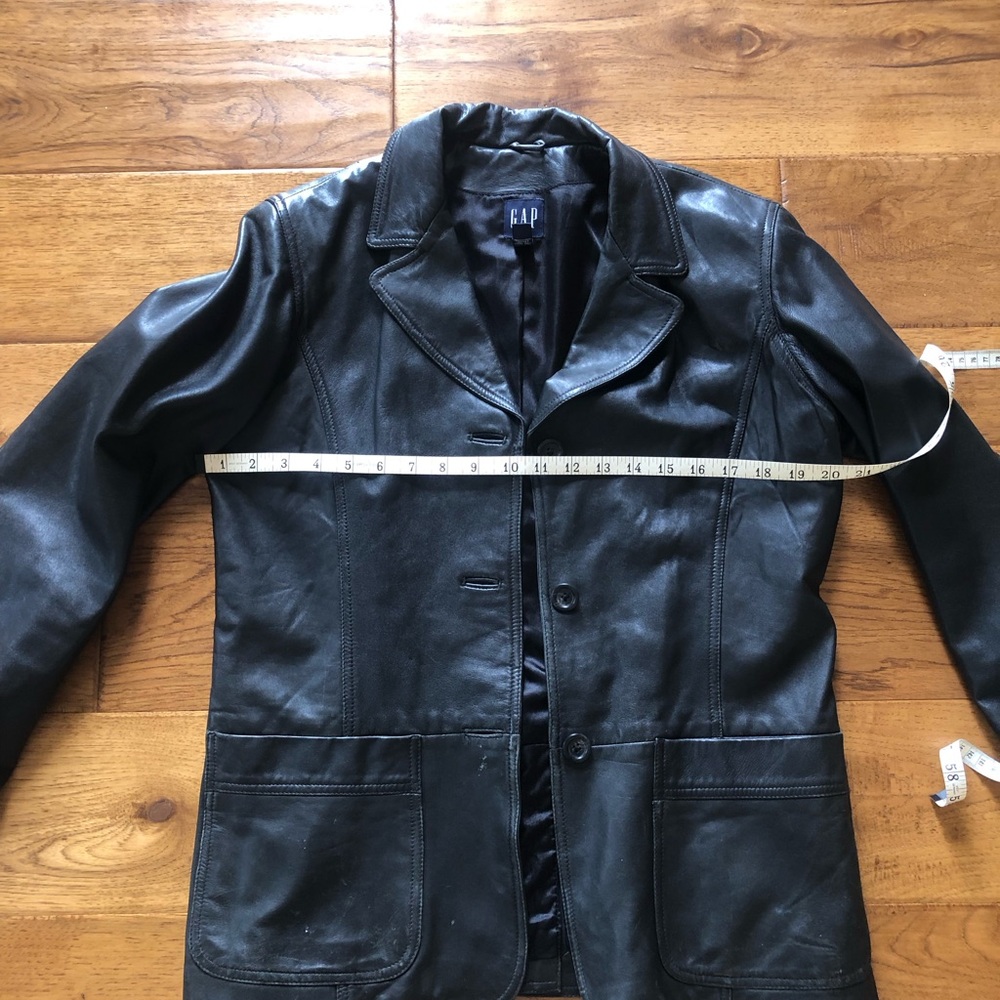 GAP Women's Vintage Black Leather Jacket - Picture 3 of 7